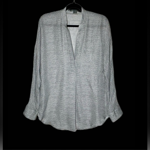 Vince Silk Gray Cable Knit Patterned Off-Shoulder Pullover Blouse with V-Neck, M - Picture 4 of 12